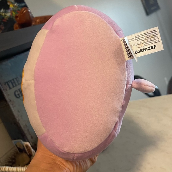 Hanna the Hippo Squishmallow 8” - Picture 4 of 6